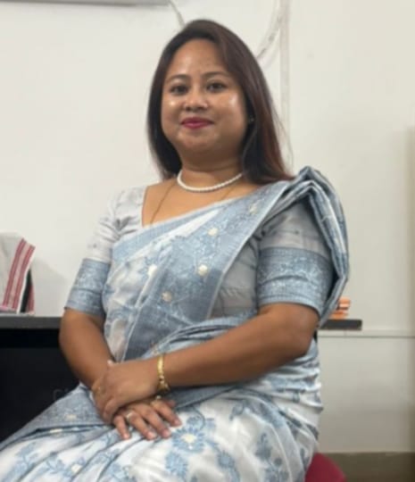 Ms. B. Snienky  Siangshai